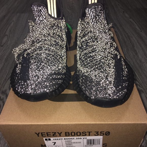 Yeezy Boost 350 V2 Static Pink KicksVogue net